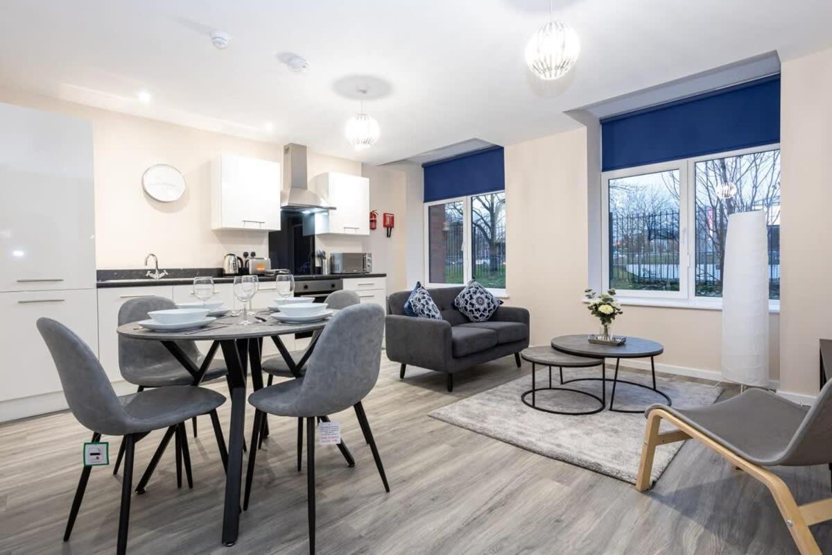 Lovely 1 Bedroom Apartment In Manchester Exterior foto