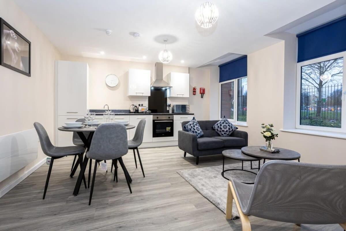 Lovely 1 Bedroom Apartment In Manchester Exterior foto