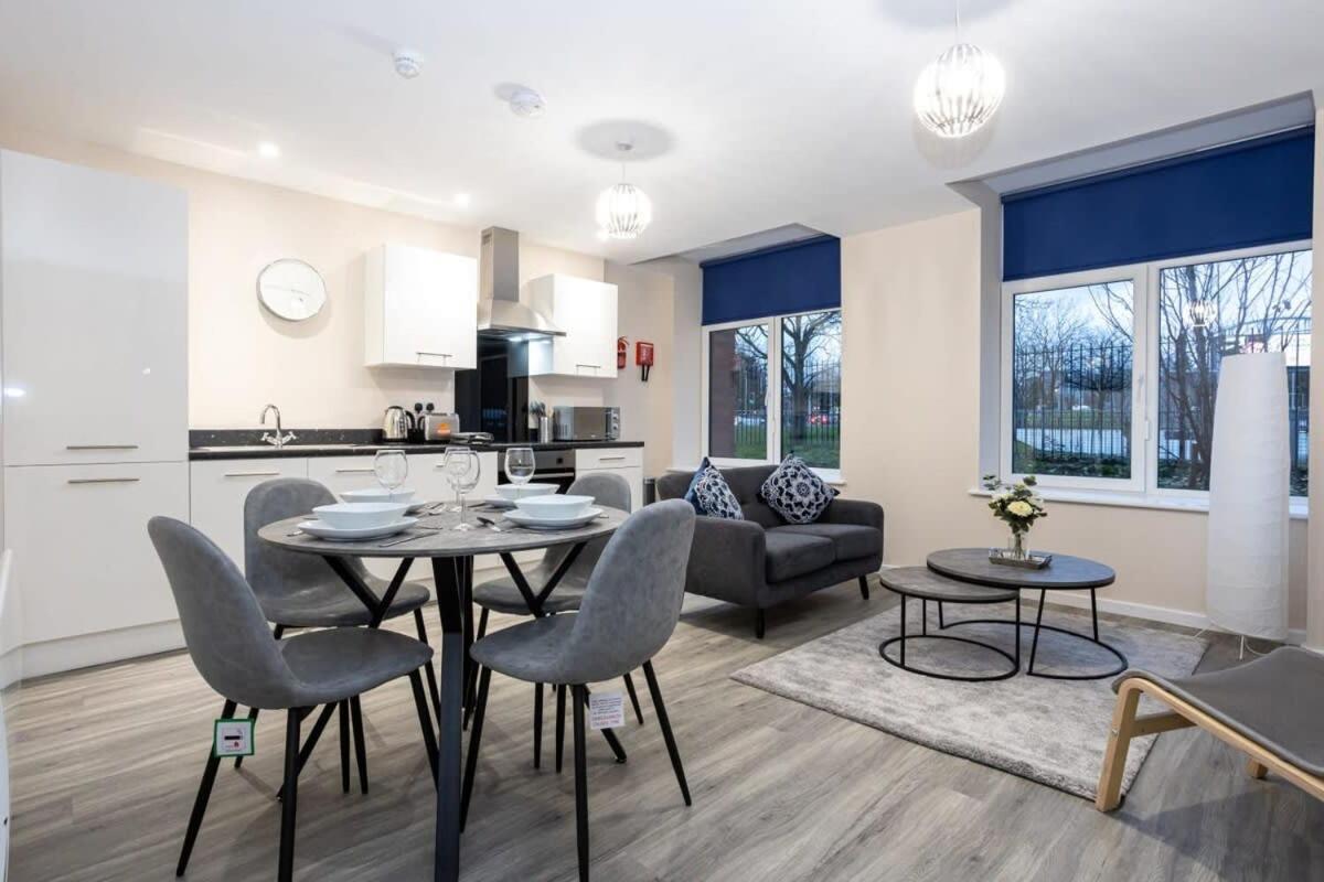 Lovely 1 Bedroom Apartment In Manchester Exterior foto
