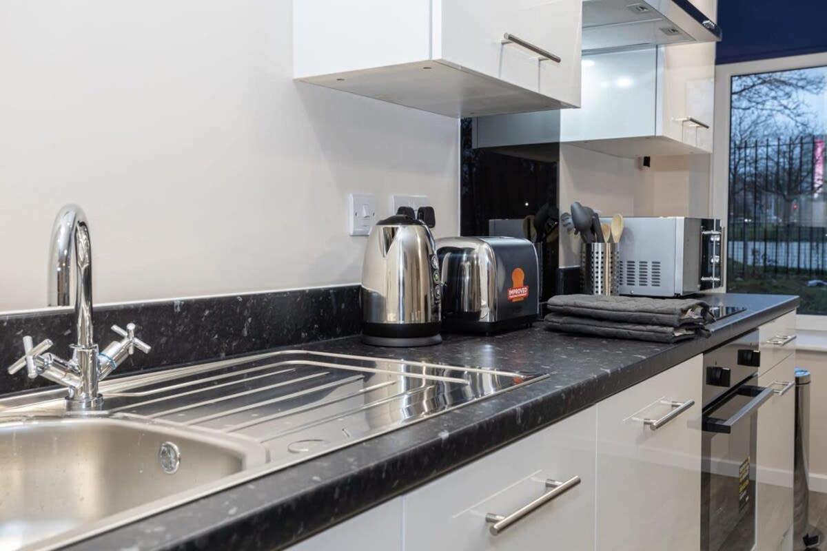Lovely 1 Bedroom Apartment In Manchester Exterior foto